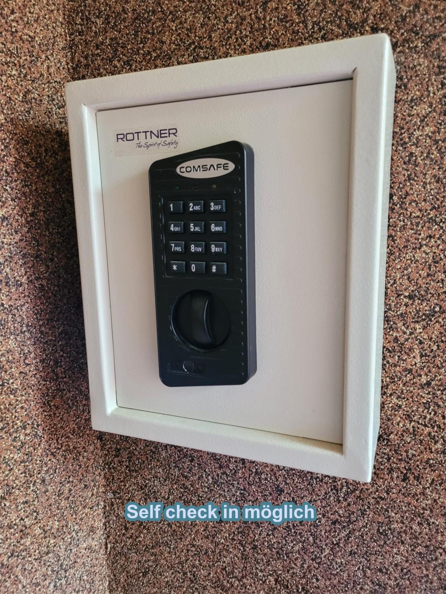 ברלין 4 Sterne Souterrain Apartment Alt-Mariendorf מראה חיצוני תמונה