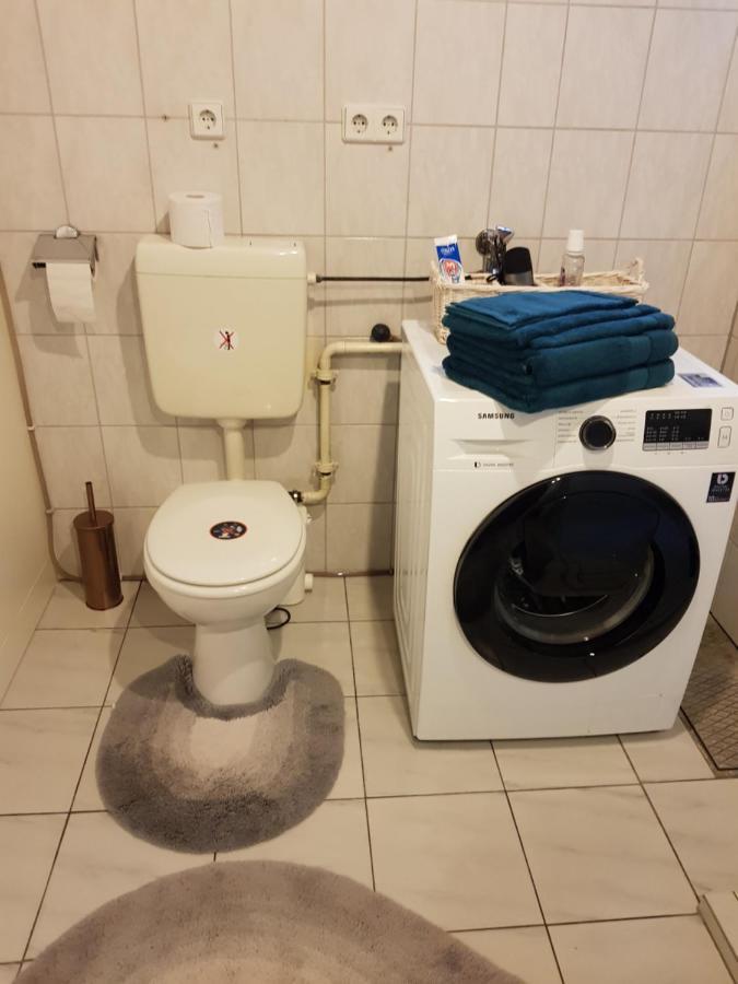 ברלין 4 Sterne Souterrain Apartment Alt-Mariendorf מראה חיצוני תמונה